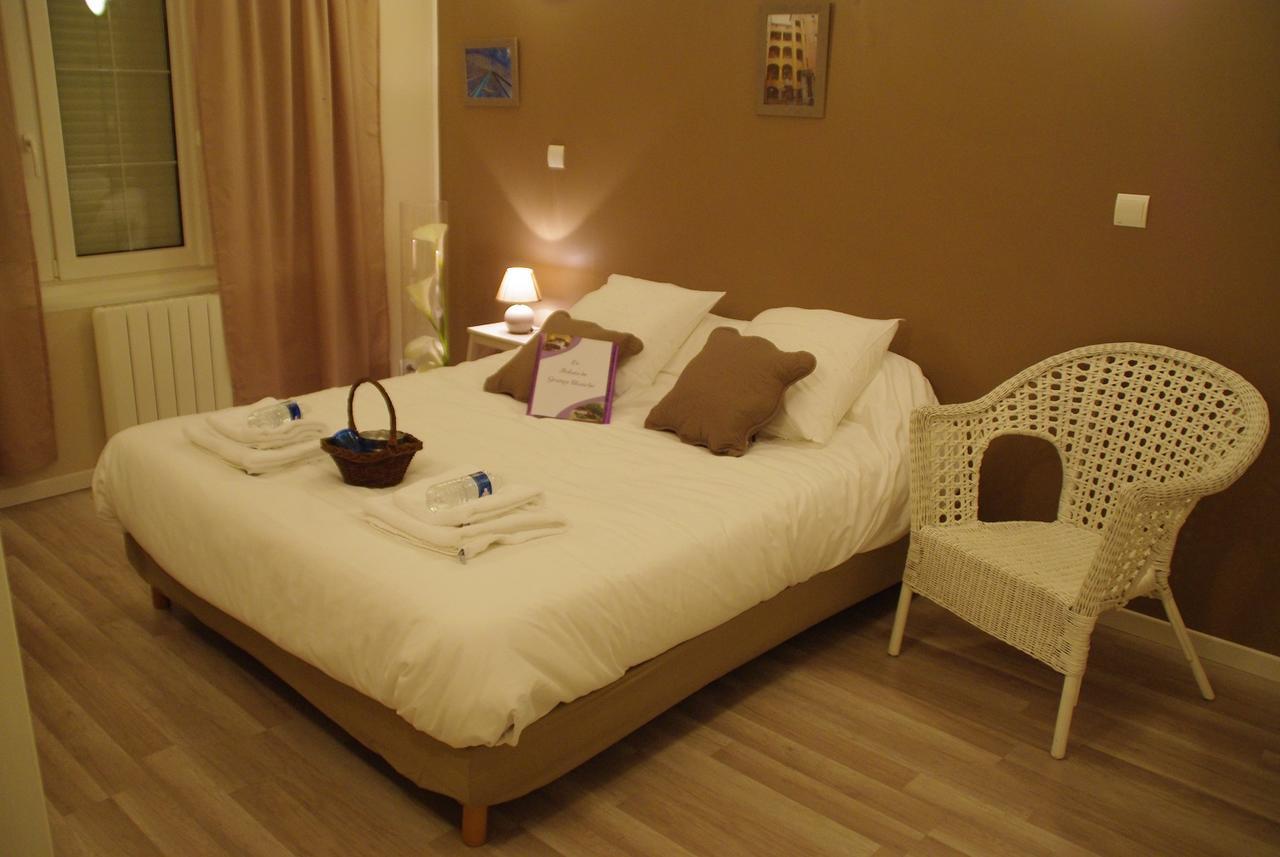 Chambres Dhotes Le Relais De Grange Blanche Лион Экстерьер фото